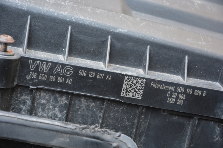 фото №11, Корпус фільтра повітря vw passat b8 5q0129601ac 5q0129607aa