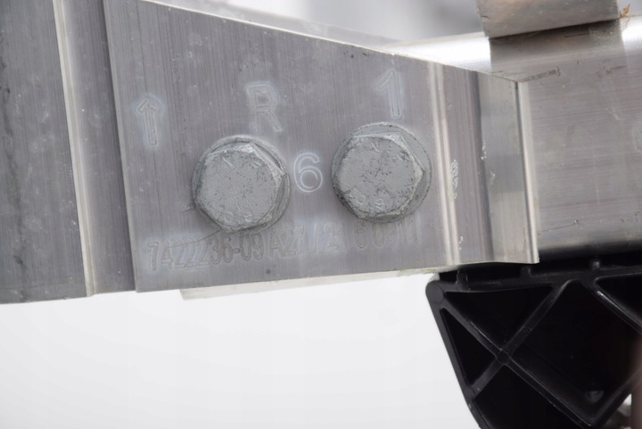 фото №13, Bmw g20 балка нижняя усилитель ремня передней