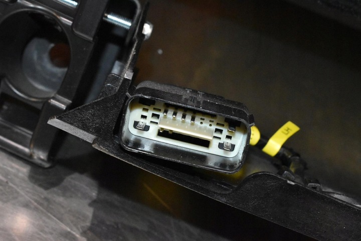 фото №14, Сидіння сидіння пасажира зад задні iii ряд шкіряні tesla модель x 90d 15-21