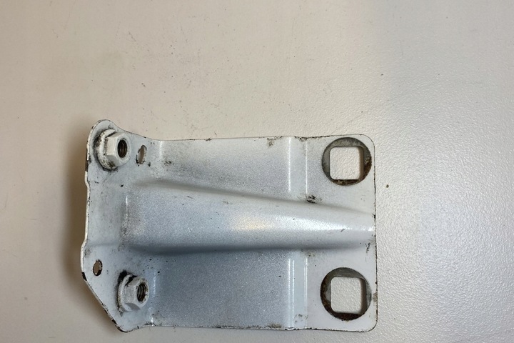 фото №1, Крепление передней правого крыльев ford transit bk3116c096aa 2.0l дизель