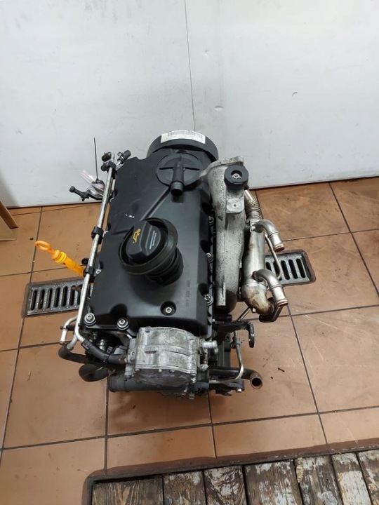 фото №13, Skoda fabia ii roomster 1.9 tdi двигатель стойка bsw