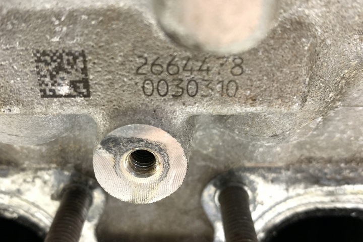 фото №16, Головка двигуна bmw x5 e70 7573940 4.4l бензин 300kw 2011