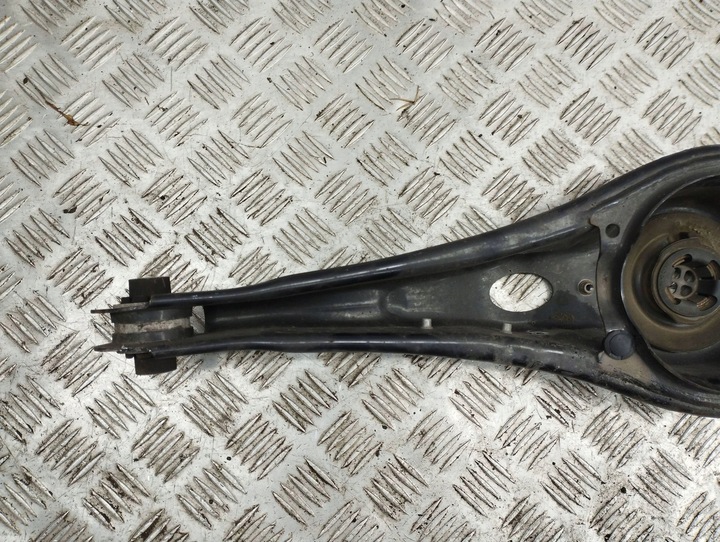 фото №9, Audi a3 8y 2021 левая сторона рычаг задний