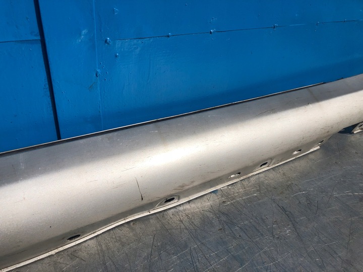 фото №4, Mercedes w203 планка порогова права накладка 744