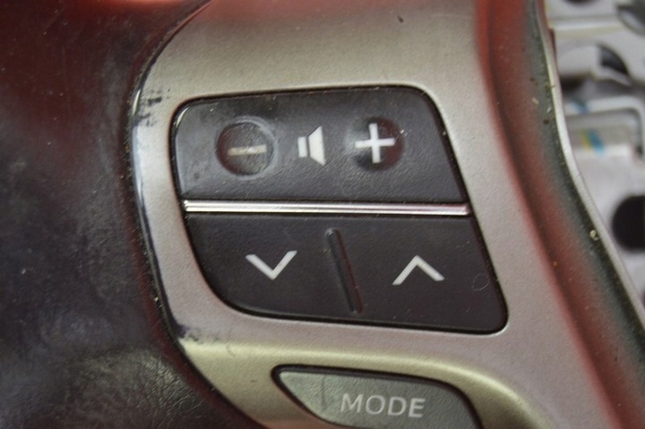 фото №7, Руль кожаный мультифункция 45103-05080 toyota avensis t27 09-11