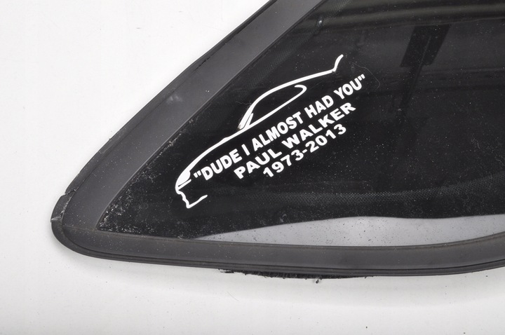 фото №10, Ford fiesta mk7 стекло правая задняя