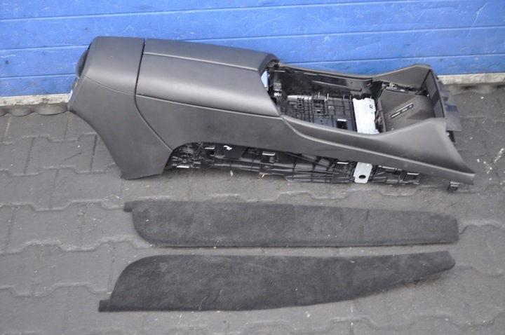 фото №9, Maserati levante sq4 сидіння диван обшивки шкіра тунель 19r