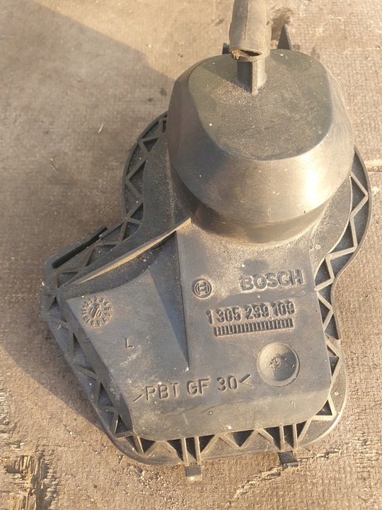 фото №1, 1305239109 заглушка фара лівого vw new beetle 99r 1.9 tdi lg1n