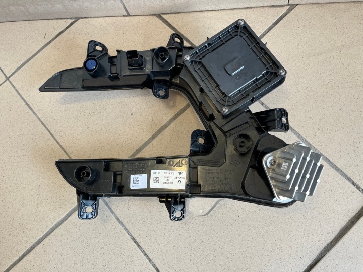 фото №15, Галоген led drl передний правое renault captur i 1 рестайлинг 17- 266007846r