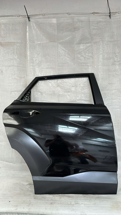 фото №1, Hyundai kona 2023- двері задні зад праві