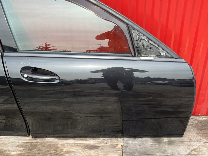фото №12, Mercedes w204 08-11 дверь 197 правое перед красивый do установка