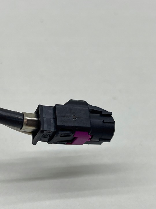 фото №8, Audi volkswagen seat skoda штекер разъём соединитель + шланг 8v0035750