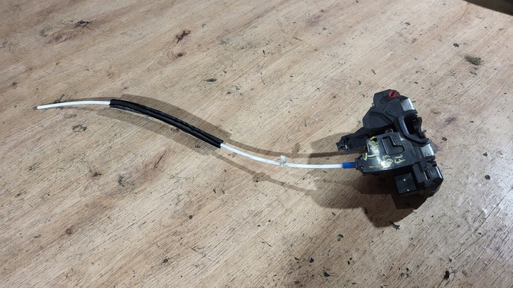 фото №1, Замок лівий зад saab 93 9-3 ii рестайлінг 07- 4 pin