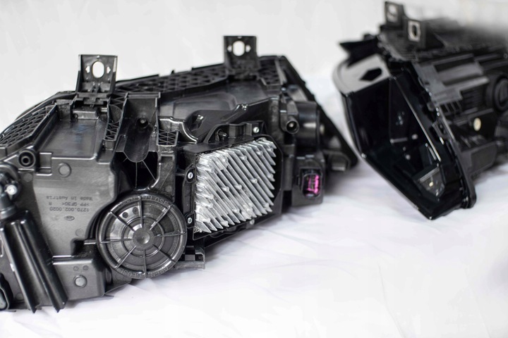 фото №9, Фары audi q7 рестайлинг laser новый модель комплект, з akcesoriami