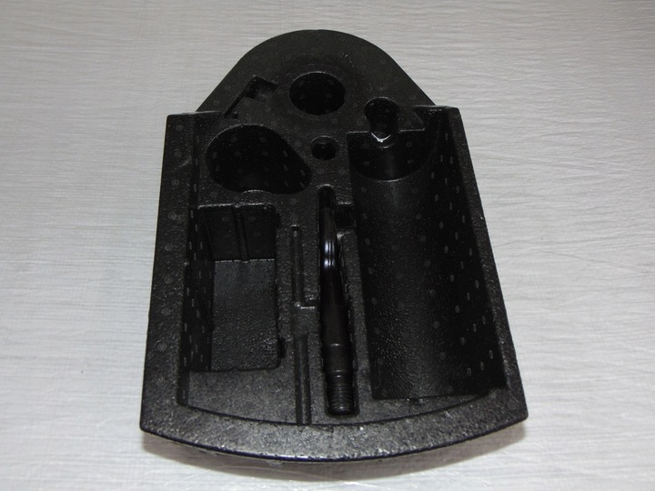 фото №1, Passat b8 arteon пенополистирол багажника 3g5864469