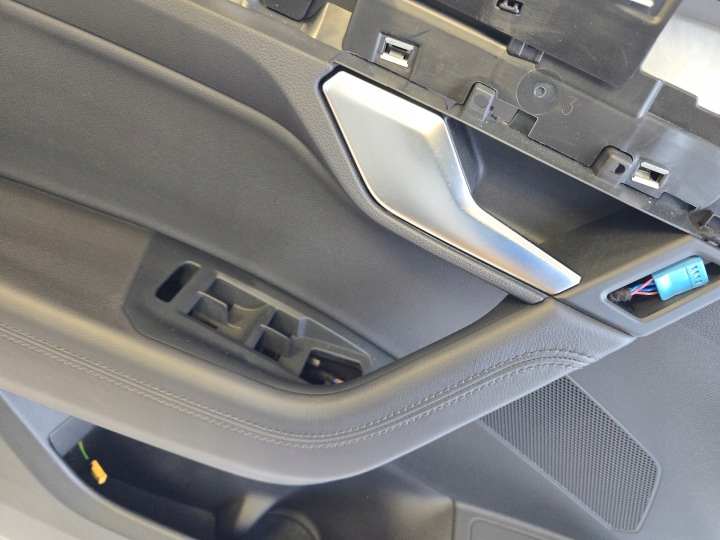 фото №8, Vw touareg iii r-line дверная карта (обшивка двери) левые перед 761867011j кожа