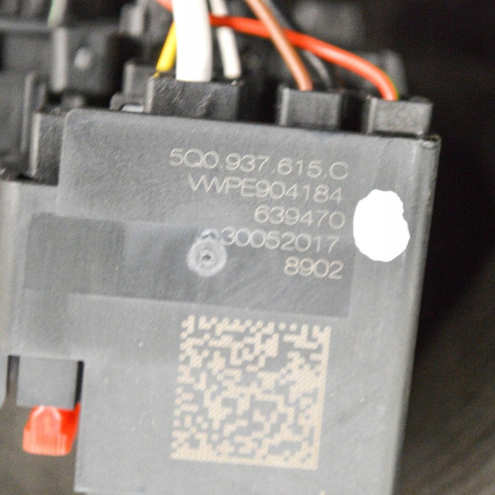 фото №6, Audi a3 s3 8v 2017 коробка предохранителей / комплект