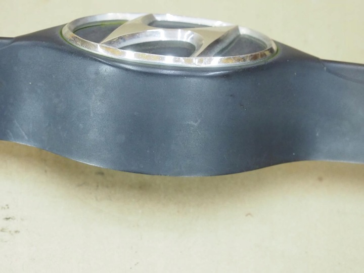 фото №6, Hyundai h-1 h200 starex 97- решётка радиатора эмблема