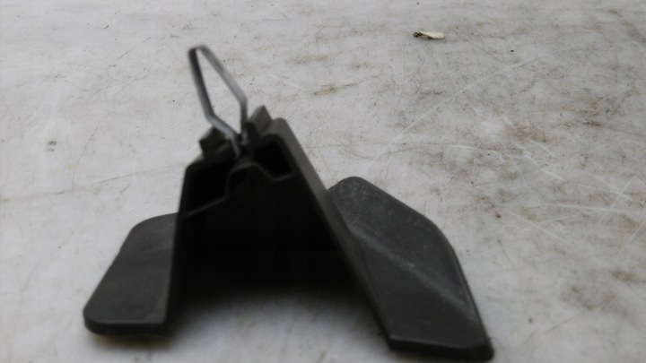 фото №5, Audi r8 420 06- захист оббивка стійка 420867288b