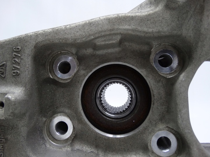 фото №9, Maserati levante m161 поворотный кулак правая передняя 06701068720 оригинальная