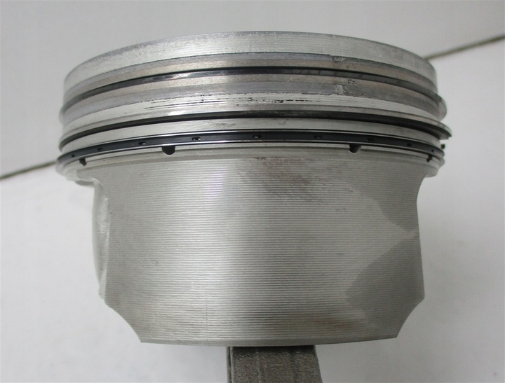 фото №11, Поршень шатун audi rs6 s8 4.0 tfsi ceu 079107066dt