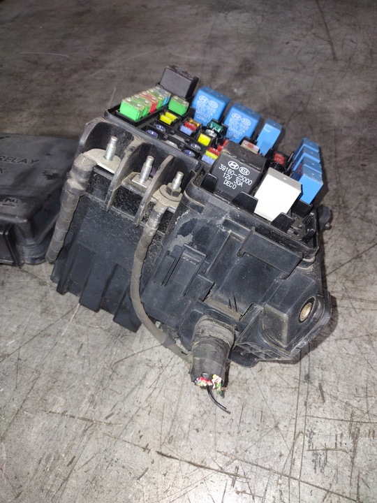 фото №2, Коробка запобіжників kia ceed i 1.6 crdi