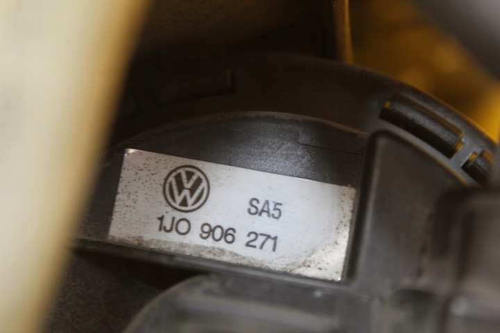 фото №10, Бак фільтр вугільний vw bora 2.0 b 8v 1j0201801l 1j0906201c 1j0906271