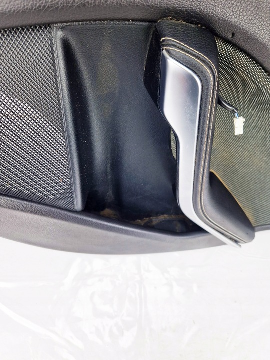фото №8, Mercedes w176 боковина оббивка двері правий зад mercedes w176
