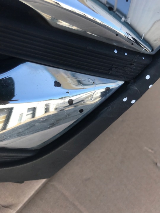 фото №8, Suzuki vitara iii 15- решітка радіатора решітка емблема pod радар оригінал 72121-54p0