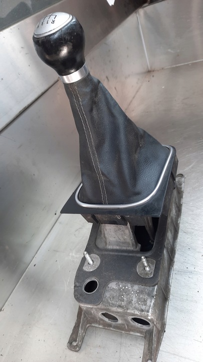 фото №3, Домкрат изменения коробки передач vw golf v 1.6 mpi 1k0711061b