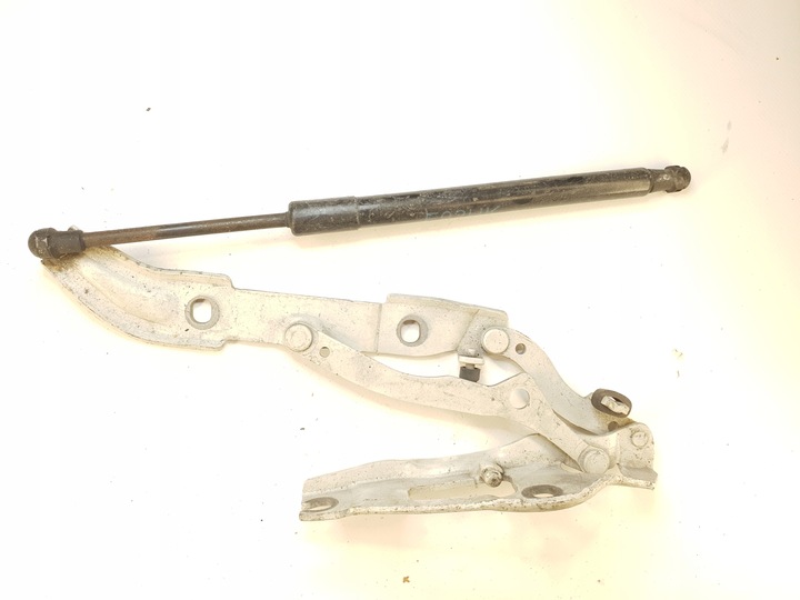 фото №1, E90 e92 петля крышки багажника правый оригинальный номер детали