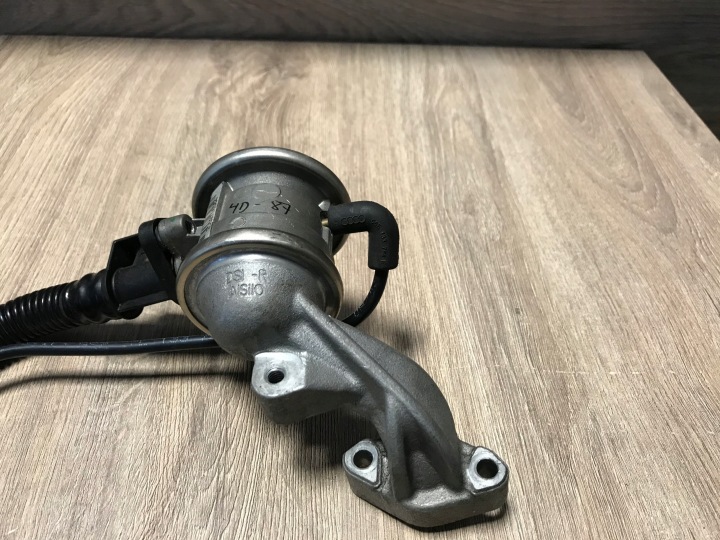 фото №7, Audi rs6 5.0 tfsi v10 buh клапан egr правое
