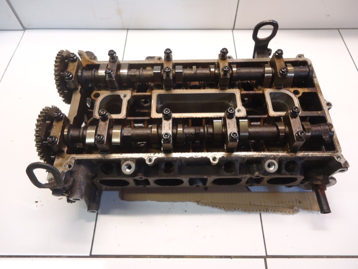 фото №8, Ford mazda 1.8 головка двигуна 1s7g-6090-ax