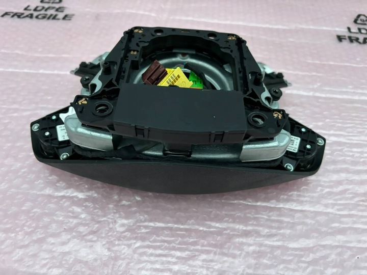 фото №10, Mercedes w204 w212 подушка подушка безопасности руль оригинал