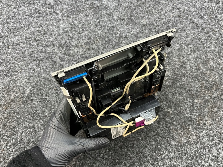 фото №11, Audi a8 d3 освещение лампа потолок 4e0907135a