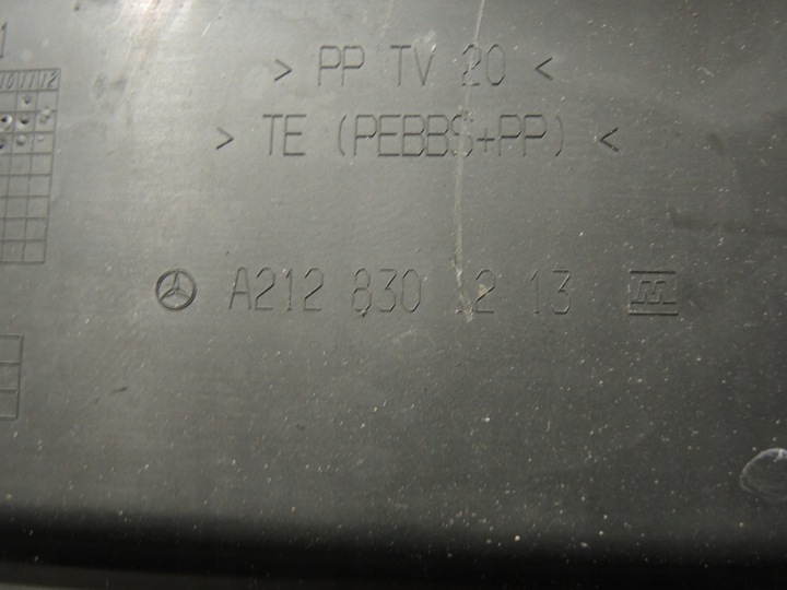 фото №7, Mercedes e w212 оригинальные панель под лобовым стеклом a2128301213