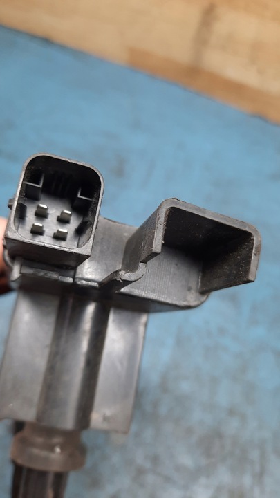 фото №3, Катушка зажигания citroen c5 2.0 16v 00-04r