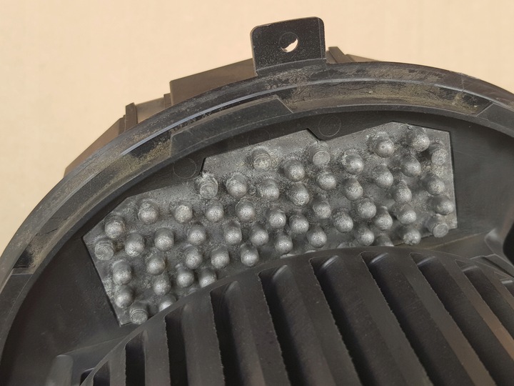 фото №13, Повітродувка повітропровід + резистор / audi a3 8p vw golf v seat leon ii / справна