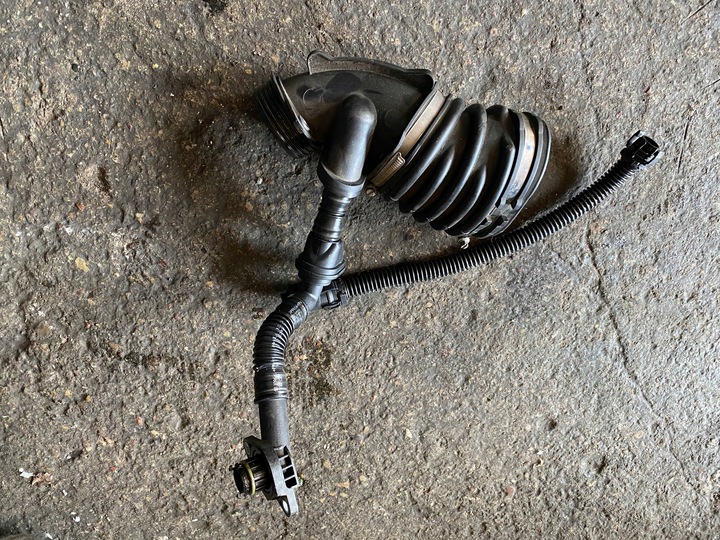 фото №6, Bmw x5m e70 x6m e71 труба шланг воздуха 7589651