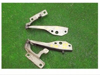 фото №1, Volvo c30 1.6 06-12 петля петлі капота 2 штуки