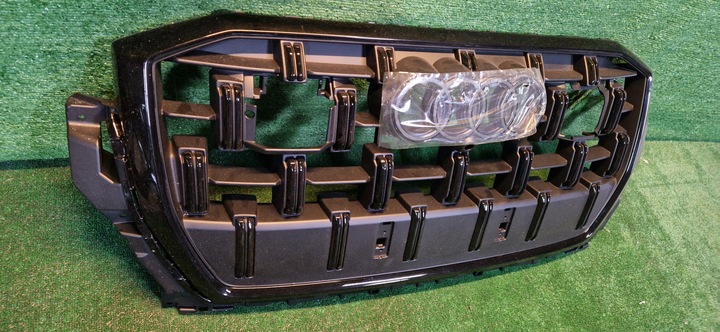 фото №3, Решітка радіатора переднє решітка перед audi q7 рестайлінг чорний acc камера 2023- 4m0853651be