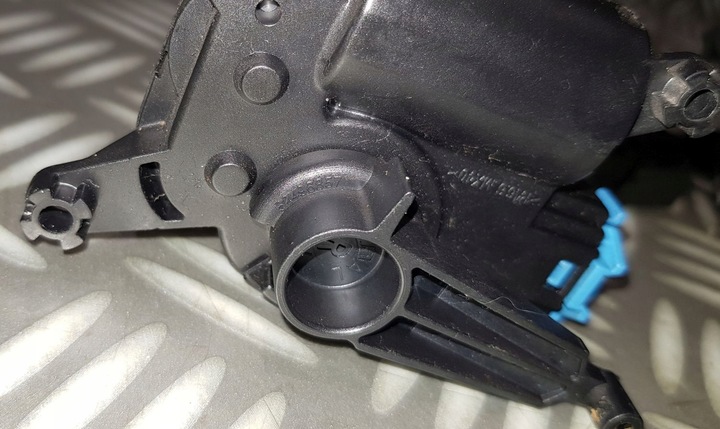 фото №6, Vw touareg t5 cayenne audi q7 двигунчик клапан повітропровід нагрівача 7l0907511al