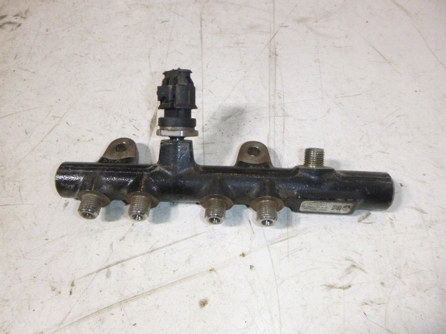 фото №1, Listwatryskowa h8201157327 renault clio iv 1.5