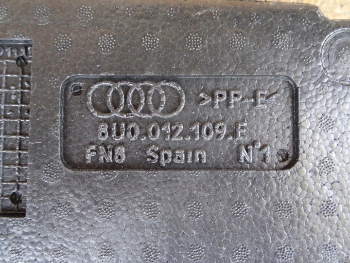 фото №5, Audi q3 rsq3 8u 11-18 пенополистирол вкладка багажника диски запасного 8u0012109e