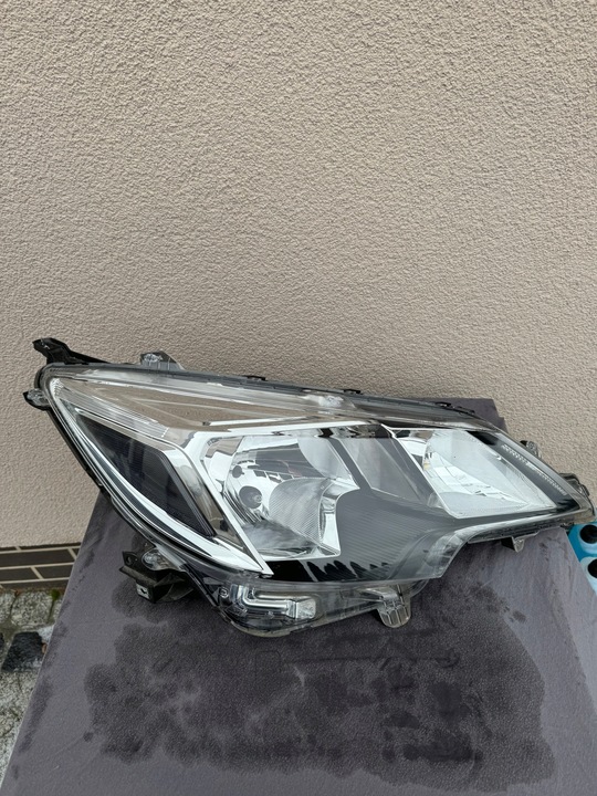 фото №11, Mitsubishi space star рестайлинг 19- комплект лампа правая i левая