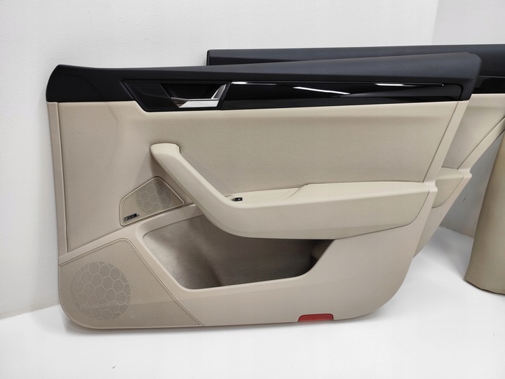 фото №12, Skoda superb iii універсал laurin&klement сидіння диван тунель обшивки комплект