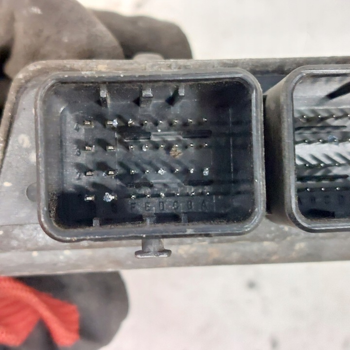 фото №10, Ford fiesta mk6 блок керування двигуна siemens 5ws40069a 3s61-12a650