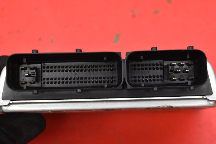 фото №10, Блок управления двигателя 4b0906018dh 0261207928 skoda superb 1 i 1.8t 150 km 01-06