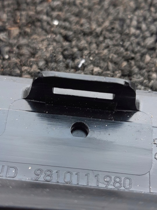 фото №12, Планка стёкла лобовой правая peugeot 5008 ii