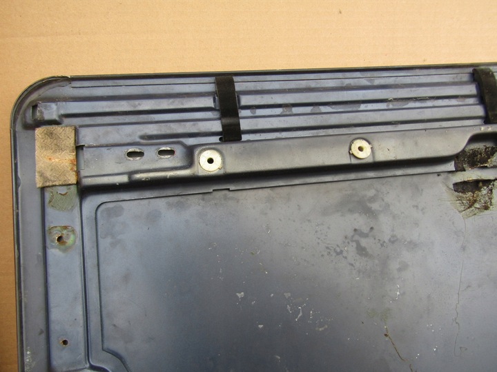 фото №9, 8 mercedes w124 люк планка sedan lub универсал